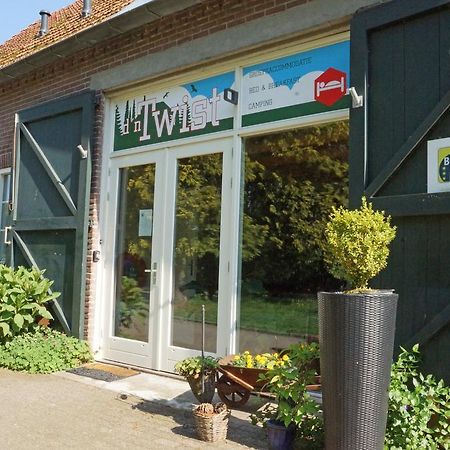 Overloon D'N Twist Bed & Breakfast エクステリア 写真