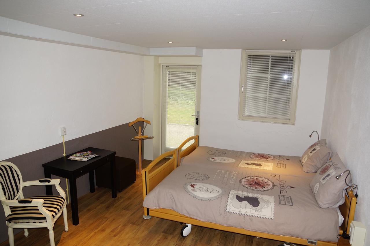 Overloon D'N Twist Bed & Breakfast エクステリア 写真